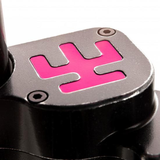 Avenger 4 Pro Cyber Scars Neon Pink