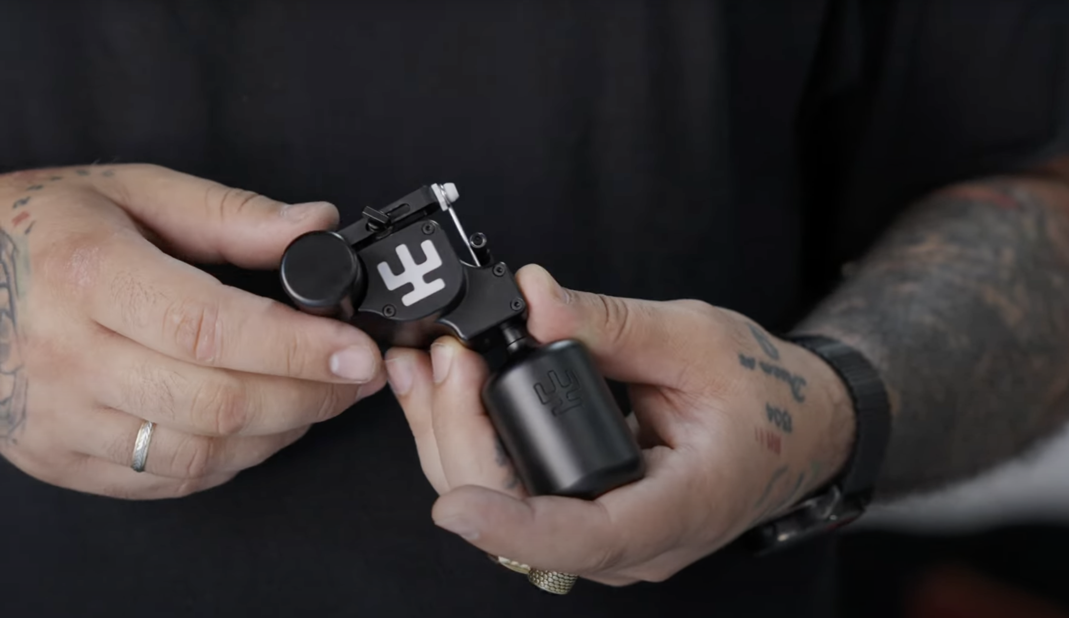 Avenger 3 pro in the hands of a tattoo artist